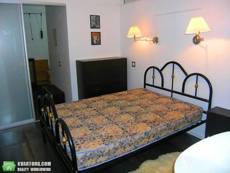 Rent out 3-room apartment. Киев, Забилы — photo 5
