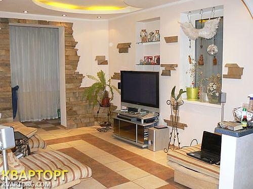 Sell 3-room apartment. Киев, Ирпенская — photo 1