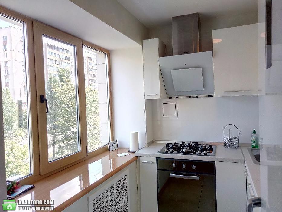 Rent out 3-room apartment. Киев,  Леси Украинки бул — photo 4