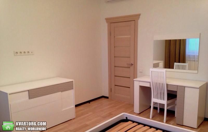 Rent out 2-room apartment. Киев,  Барбюса — photo 10