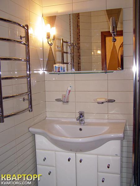 Rent out 2-room apartment. Киев,  Пироговского — photo 5