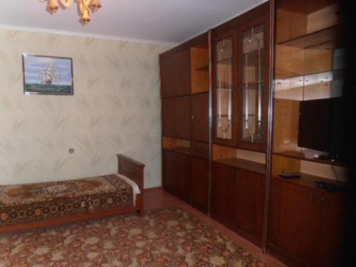Rent out 2-room apartment. Одесса, Вильямса — photo 1