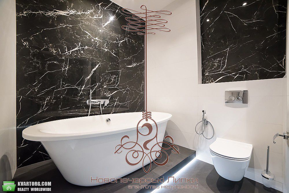 Sell 5-room apartment. Киев, Драгомирова — photo 1