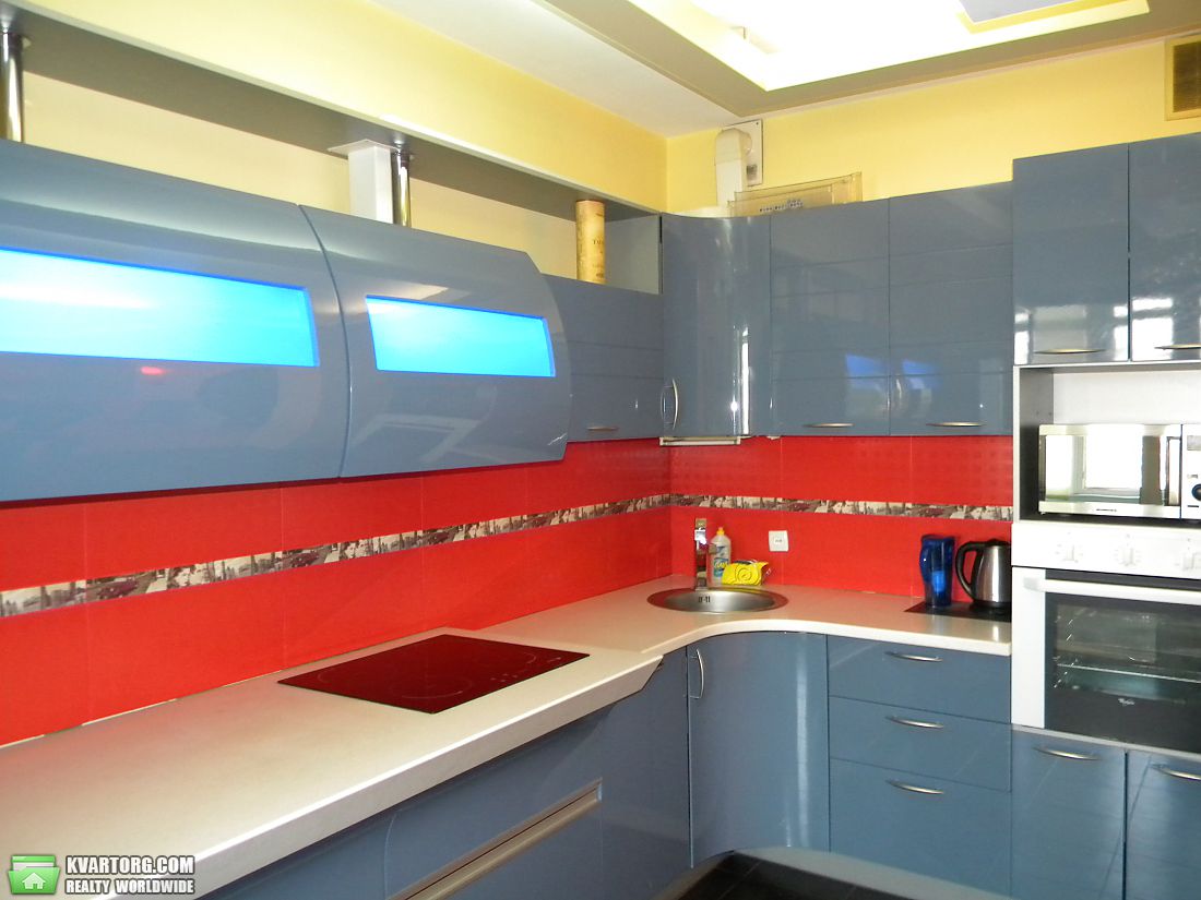 Sell 2-room apartment. Киев, Бульвар Верховного совета — photo 1