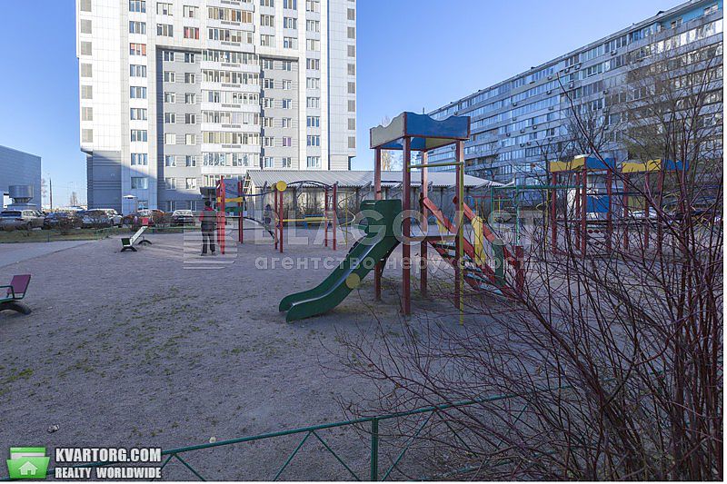 Rent out 2-room apartment. Киев,  Днепровская наб — photo 8