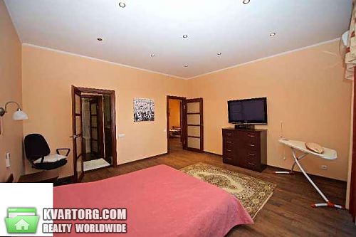 Rent out 2-room apartment. Киев, Почайнинская — photo 2