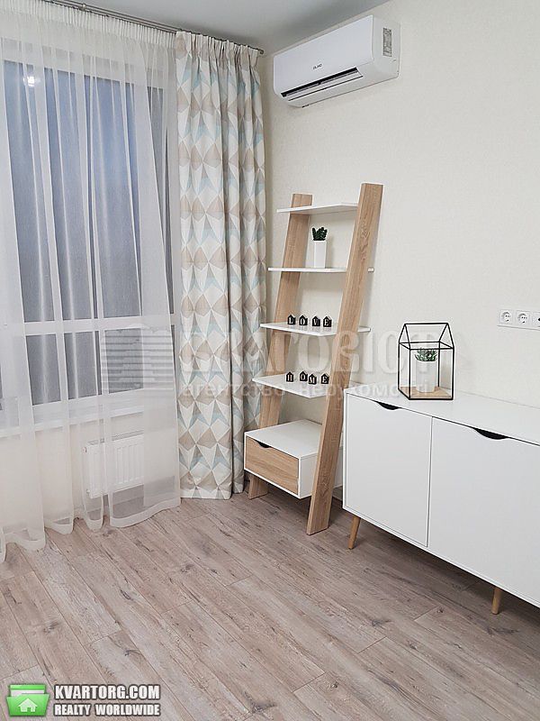 Sell 2-room apartment. Киев,  Заречная — photo 1