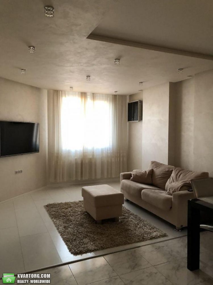 Rent out 2-room apartment. Киев, Гетьмана — photo 1