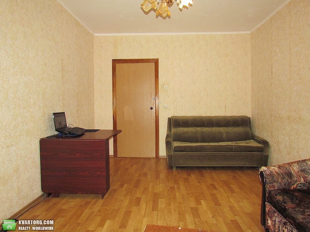 Sell 3-room apartment. Киев,  Пчелки — photo 2