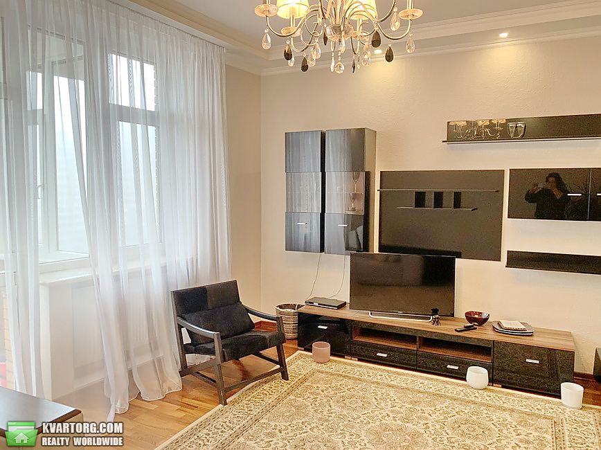 Rent out 2-room apartment. Киев,  Старонаводницкая — photo 4