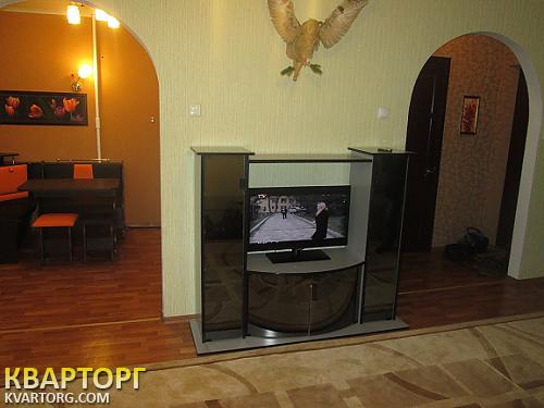 Rent out 2-room apartment. Днепропетровск, пр. Газеты Правды — photo 1