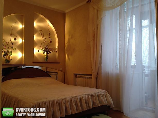 Rent out 3-room apartment. Киев,  Мельникова — photo 7