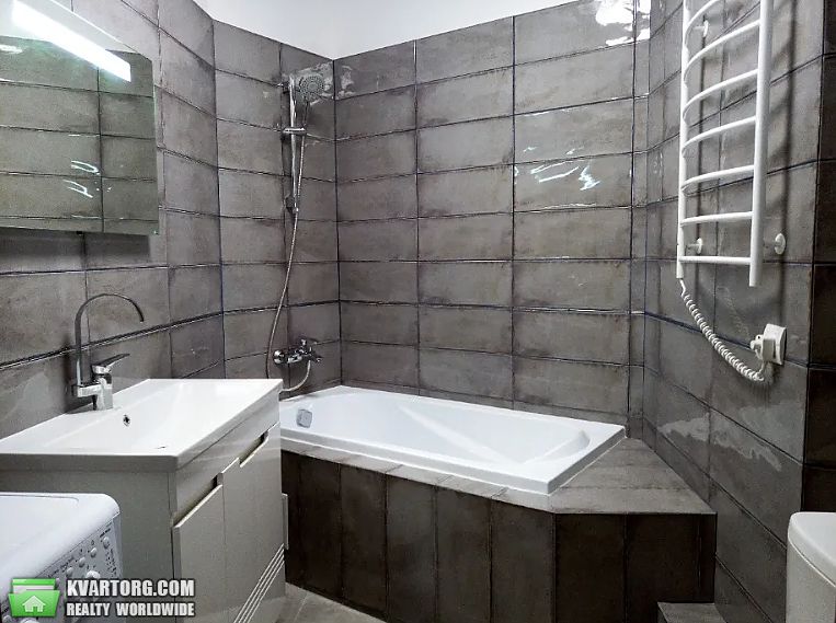 Rent out 1-room apartment. Киев,  Чавдар — photo 6