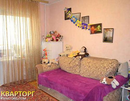 Sell 3-room apartment. Киев,  Комарова — photo 1