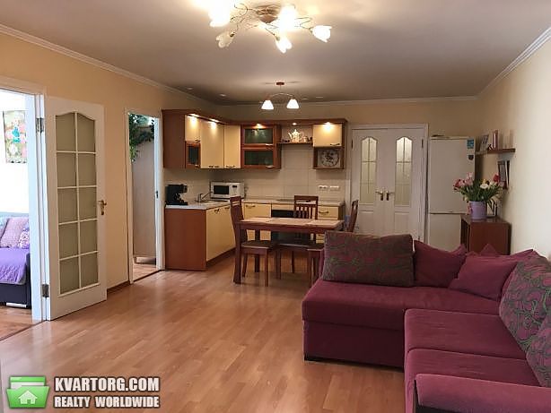 Sell 3-room apartment. Киев,  Бажана — photo 1