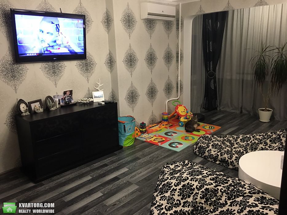Sell 3-room apartment. Киев,  Дубровицкая — photo 4