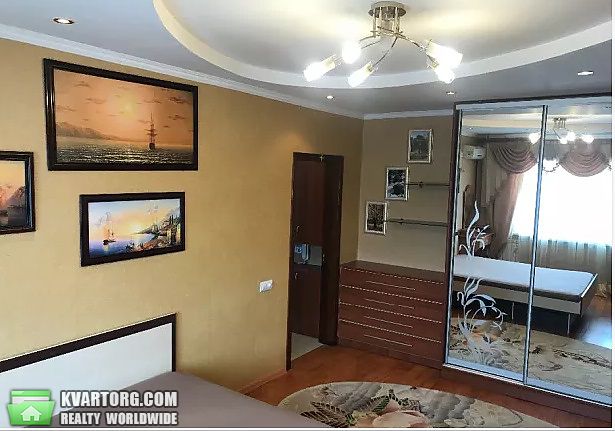 Rent out 1-room apartment. Киев,  Жмеринская — photo 1