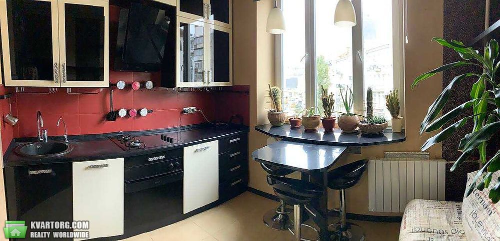 Rent out 1-room apartment. Киев,  Шота Руставели — photo 1