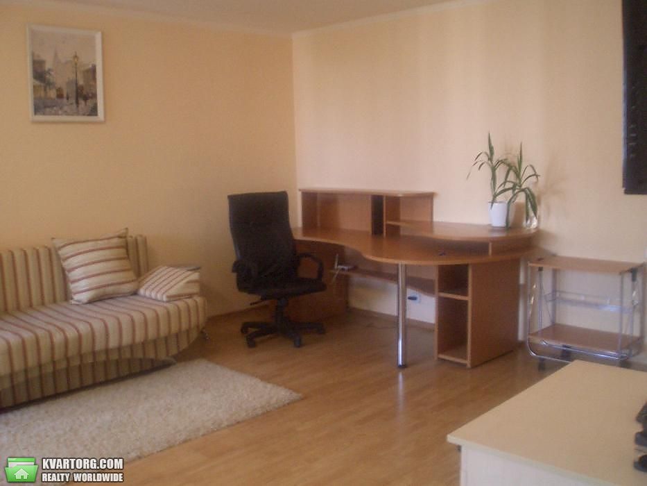 Rent out 1-room apartment. Киев,  Радужная — photo 8