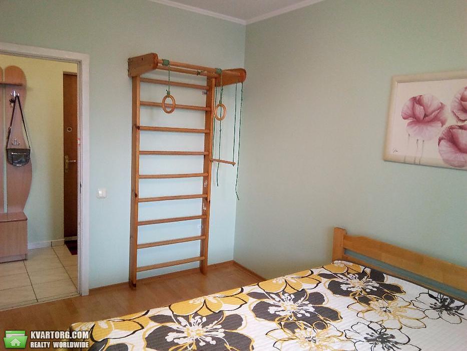 Rent out 2-room apartment. Киев,  Харьковское шоссе — photo 7
