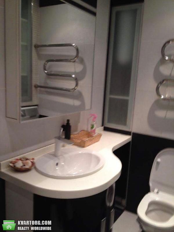 Rent out 3-room apartment. Киев,  Стадионная — photo 5