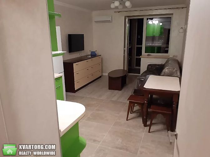 Rent out 1-room apartment. Киев,  Гарматная — photo 1