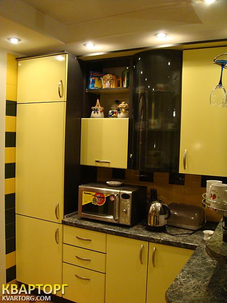 Rent out 3-room apartment. Киев,  Бажана — photo 9