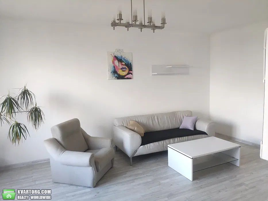 Rent out 5-room apartment. Львов, Васильченка — photo 1