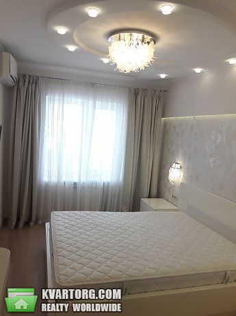 Rent out 2-room apartment. Киев,  Драгоманова — photo 4