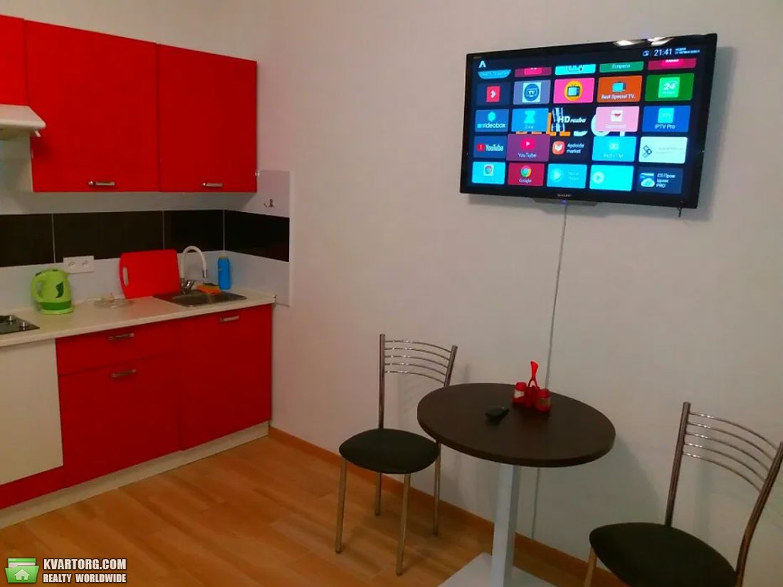 Rent out 1-room apartment. Львов, Тарнавського — photo 1