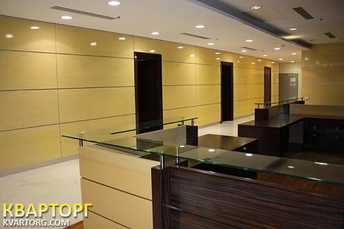 Rent out office. Киев, Жилянская — photo 1