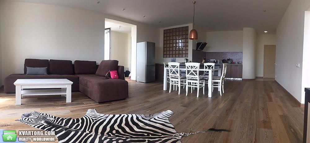 Rent out 3-room apartment. Киев,  Барбюса — photo 1