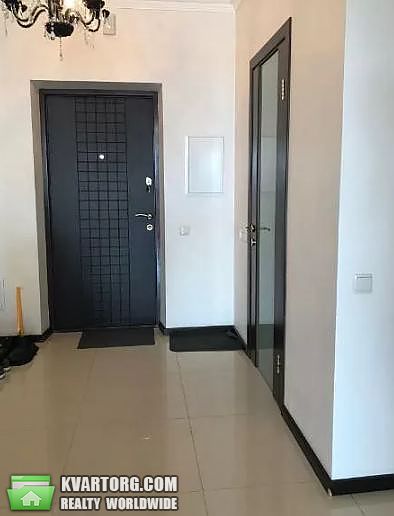 Rent out 2-room apartment. Киев,  Ямская — photo 2
