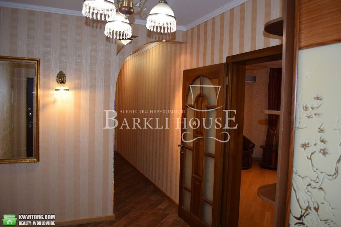 Rent out 3-room apartment. Киев,  Никольско-Слободская — photo 8