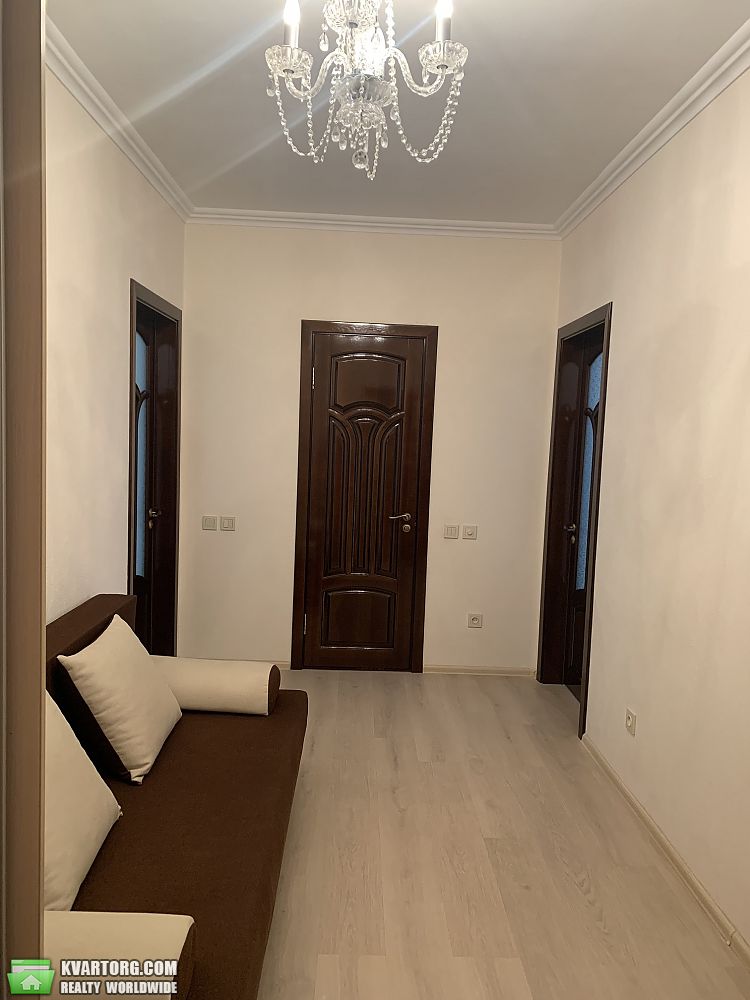 Rent out 1-room apartment. Киев, Елизаветы Чавдар — photo 8