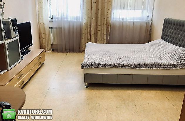 Rent out 2-room apartment. Киев,  Владимирская — photo 2