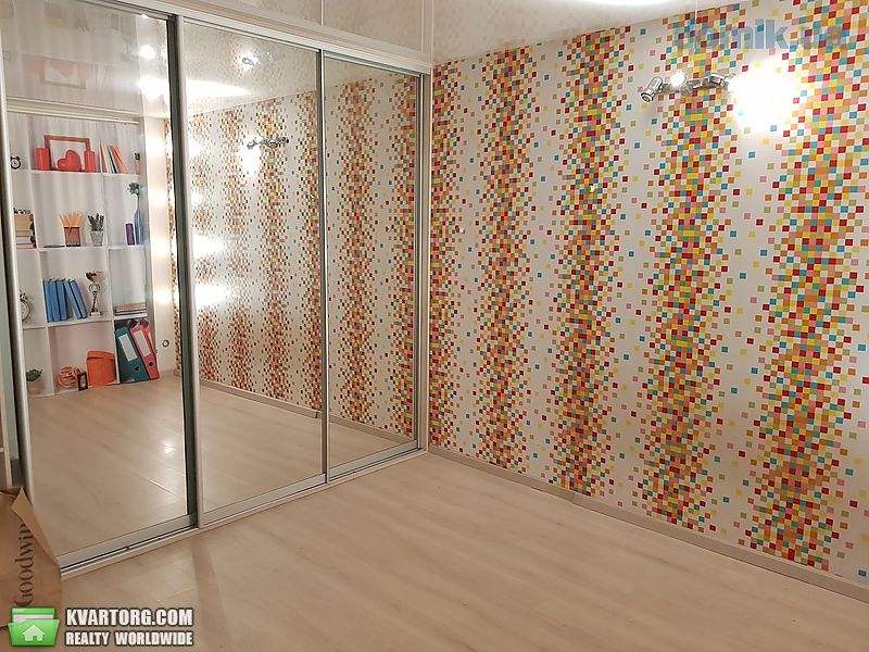Rent out 1-room apartment. Киев, Волынская — photo 2