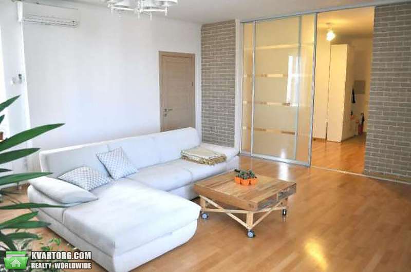 Rent out 2-room apartment. Киев, Лобановского проспект — photo 1