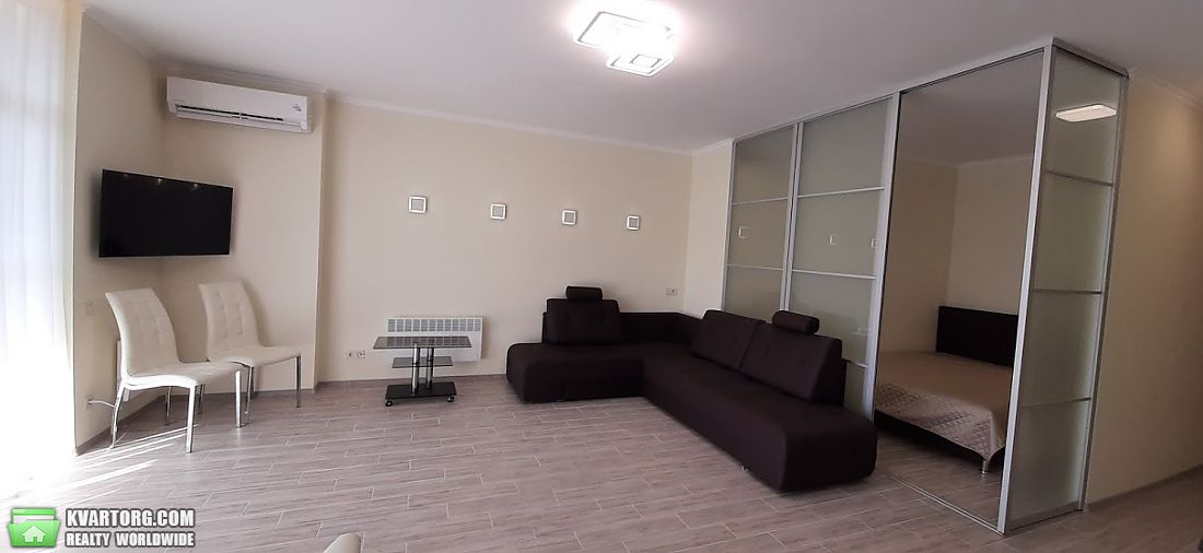 Rent out 2-room apartment. Днепропетровск, Дзержинского ул. — photo 7