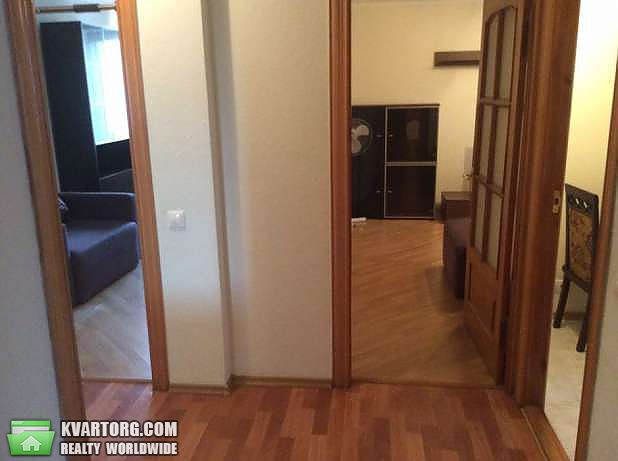 Rent out 3-room apartment. Киев,  Мельникова — photo 9