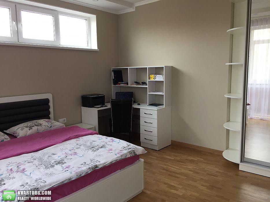 Rent out 3-room apartment. Киев,  Черногорская — photo 3