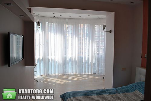 Rent out 3-room apartment. Киев, Героев Сталинграда пр — photo 6