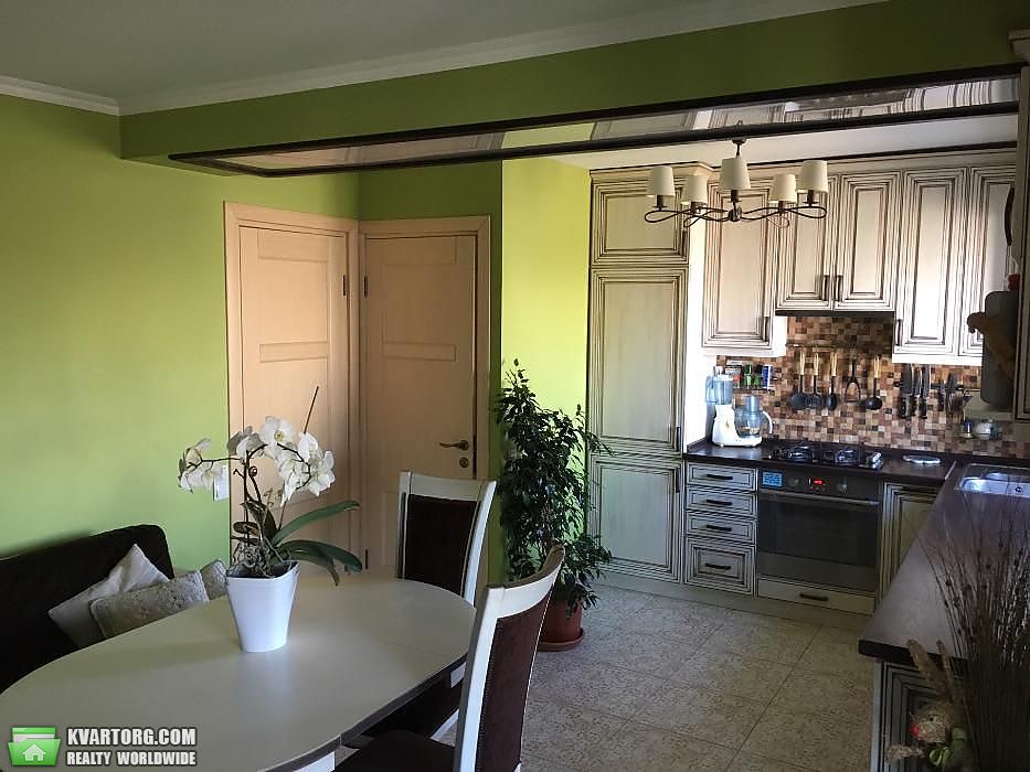 Sell 2-room apartment. Киев,  Васильковская — photo 2