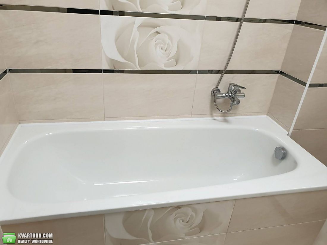 Rent out 2-room apartment. Киев,  Петропавловская — photo 9