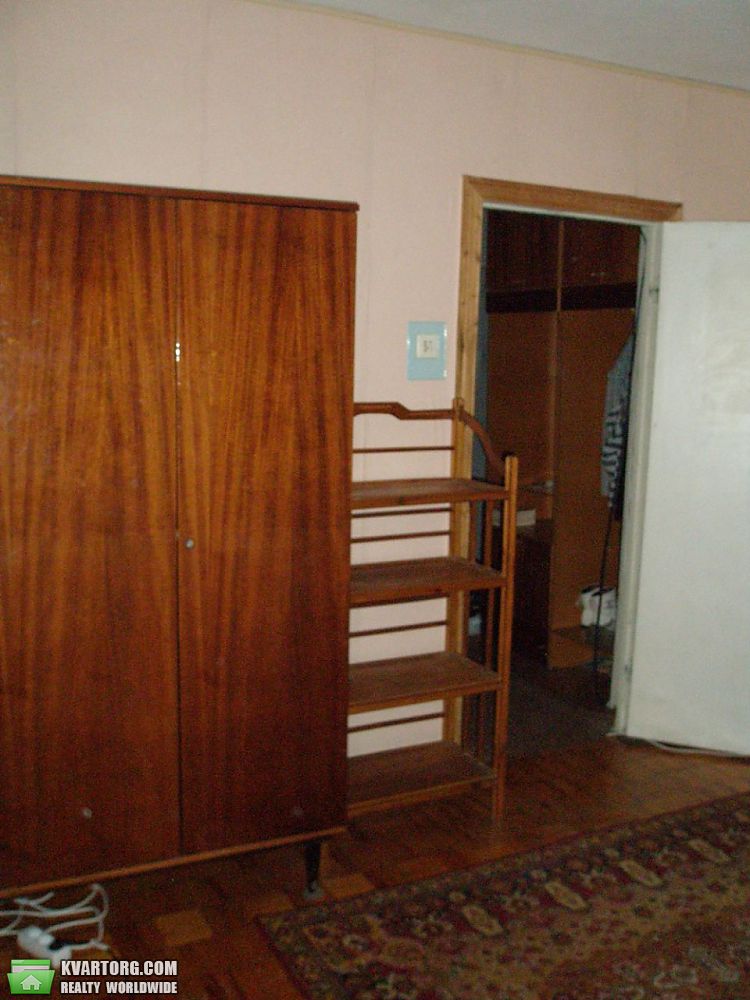 Rent out 1-room apartment. Киев,  Ревуцкого — photo 6