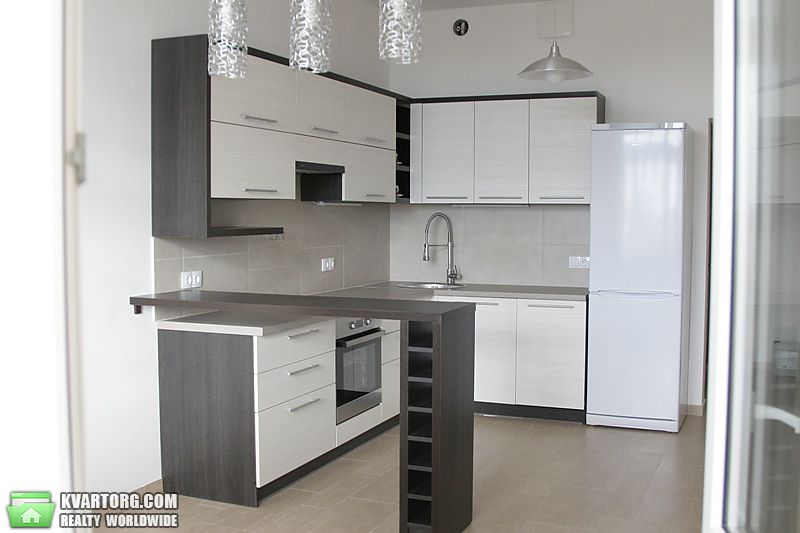 Rent out 2-room apartment. Киев,  Шамрыло — photo 1
