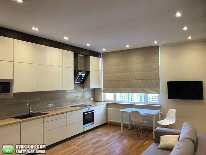 Rent out 2-room apartment. Киев, коновальца — photo 1