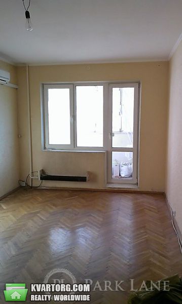 Sell 3-room apartment. Киев,  Депутатская — photo 2
