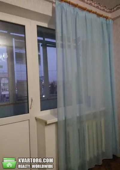 Rent out 2-room apartment. Киев,  Энтузиастов — photo 4