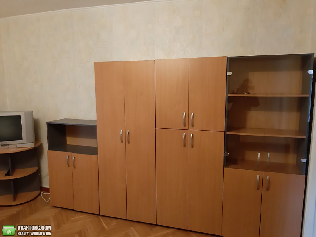 Rent out 1-room apartment. Киев, Лаврская — photo 4